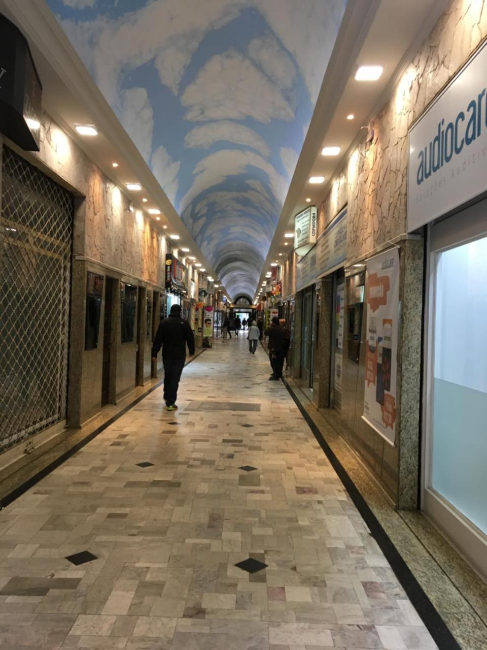Ap Na Rua Das Flores Curitiba Bagian luar foto