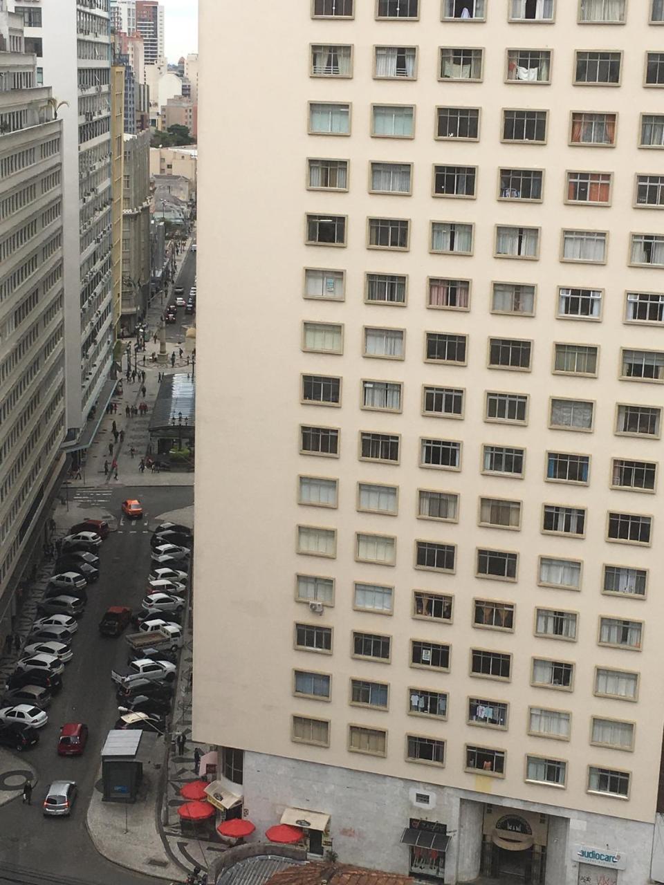 Ap Na Rua Das Flores Curitiba Bagian luar foto
